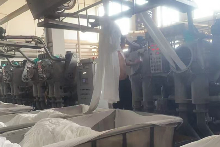 Pagtitina ng factory production-grey na tela sa silindro